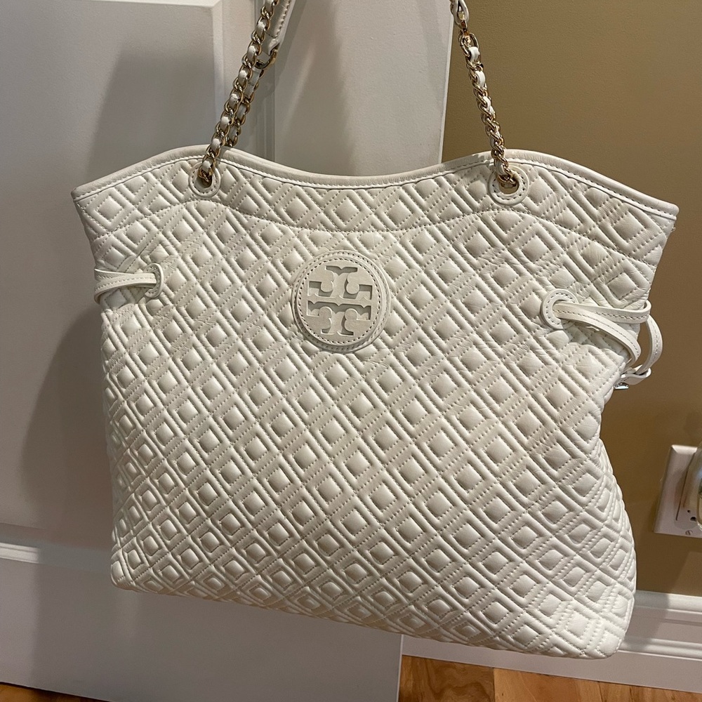 Tory Burch Marion Quilted Tote in White